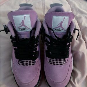 Jordan Women’s orchid Sneakers with Black laces